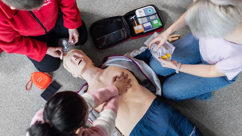 Grundkurs för första hjälpen-jourhavande 